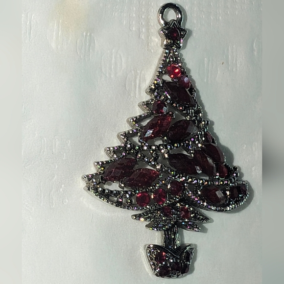 Classy Minimalist Silver Tone Red Rhinestone Christmas Tree Pendant - Picture 5 of 7